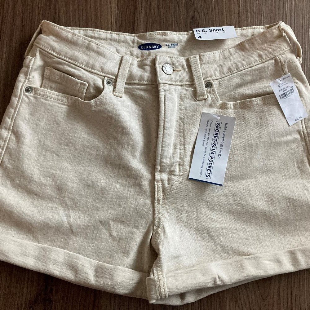 NWT Women's Old Navy Jean Shorts Cream Size 4